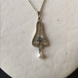 10kt White Gold Lavalier with Amethyst and Pearl